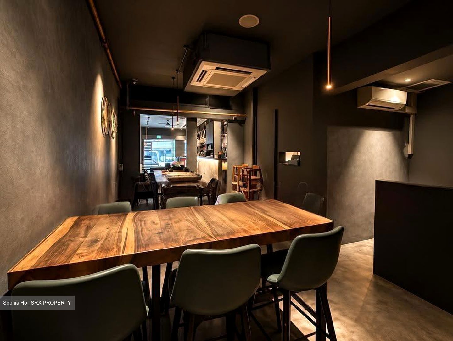 Hamilton Road (D8), Retail #627821411